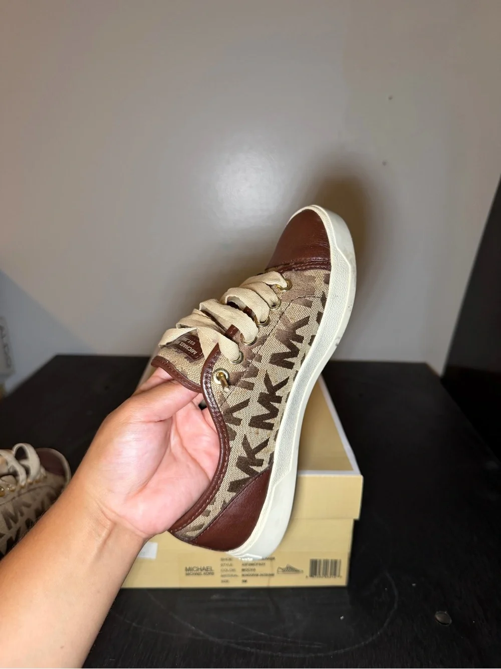 Michael Kors - MK City Sneakers